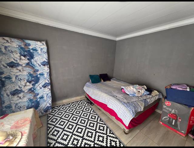 3 BEDROOM HOUSE FOR SALE IN ZAMDELA